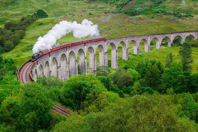 2-Day Jacobite Experience including the Hogwarts Express from Edinburgh - Day 1: Pitlochry stops and Clava Cairns before Culloden
