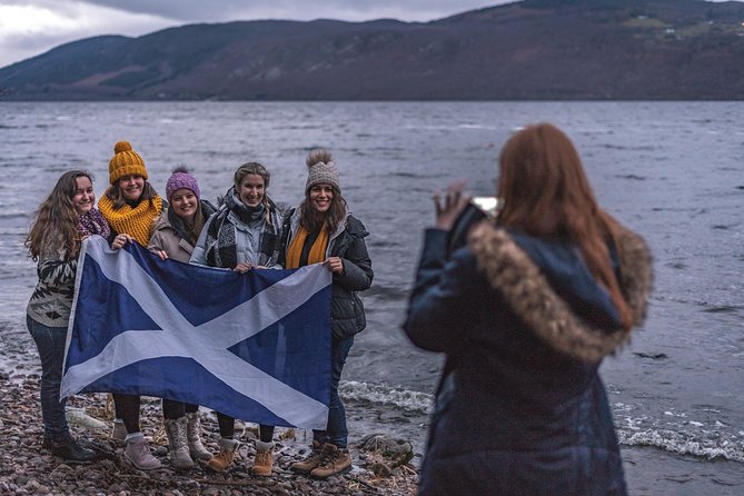 3-Day Budget Backpacker Isle of Skye and the Highlands Tour from Edinburgh - Day 3 Scotland return loop: Eilean Donan, Dundreggan, Loch Ness at Fort Augustus, and the Stirling classics