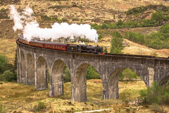 3-Day Isle of Skye, 'Hogwarts Express' Train and Highlands Tour - Day 1: Glencoe Views, Fort William, Then the Jacobite to Mallaig