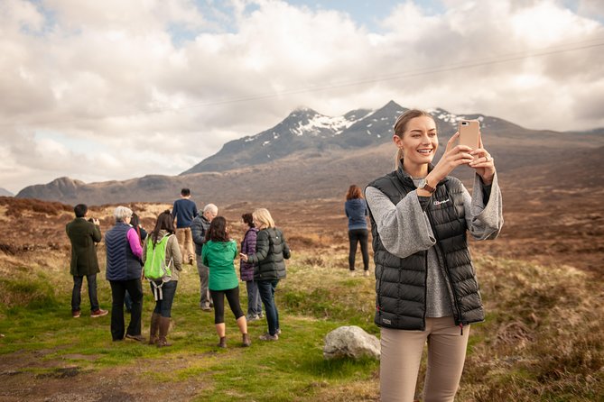 4-Day Isle of Skye and Highlands Small-Group Tour from Edinburgh - Day 1: The Kelpies, Loch Lomond fault line views, and dramatic Glencoe