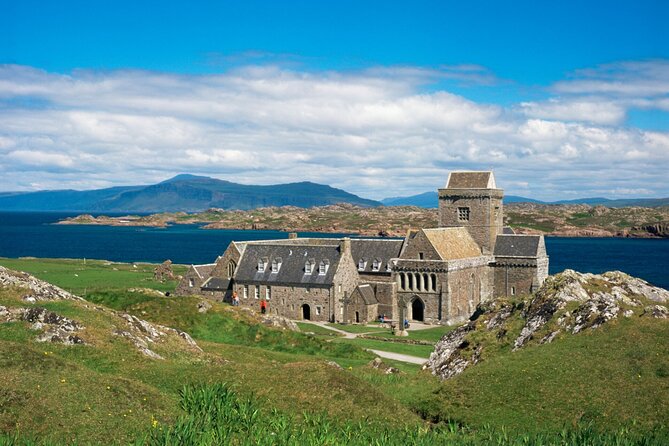 4 Day Mull, Iona and Staffa Puffin Experience from Edinburgh - Glencoe Visitor Centre, Three Sisters, and the Glenturret Whisky Tour