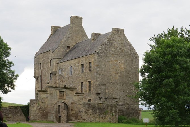 4-Day Outlander Trail Tour from Edinburgh Including Admissions - Day 3: Culloden Battlefield, Clava Cairns, and Highland Folk Museum in Aviemore
