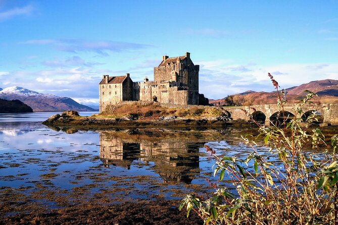 5 Day Classic Tour of Scotland - Eilean Donan, Loch Ness, and Dalwhinnie: castles and theories, paced for humans