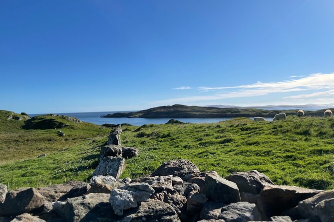 5-Day Hebrides and Highlands Tour from Edinburgh - Day 3: Luskentyre Beach, Callanish Standing Stones, and Harris Tweed at Work