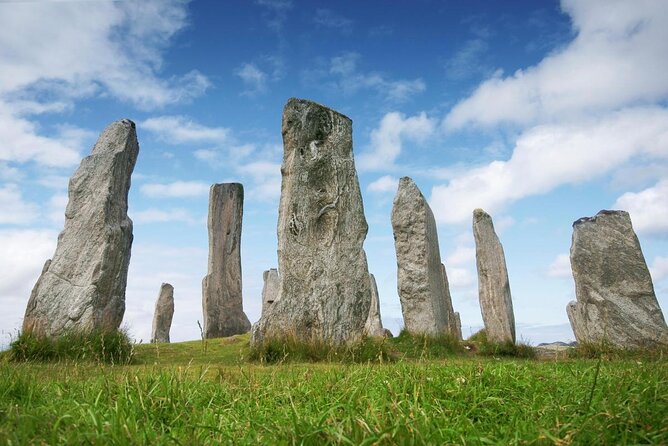 5-Day Outer Hebrides & the Scottish Highlands Small-Group Tour from Edinburgh - Harris day: tweed at Clo Mor, dramatic churches, and Luskentyre Beach