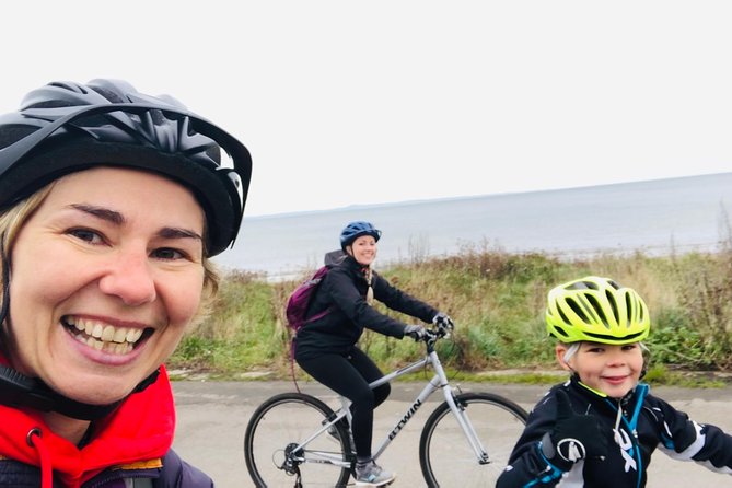 'A Wee Pedal's' Family Friendly Cycle Tour to Edinburgh's Coast - Manual bikes, safety gear, and how e-bikes fit in