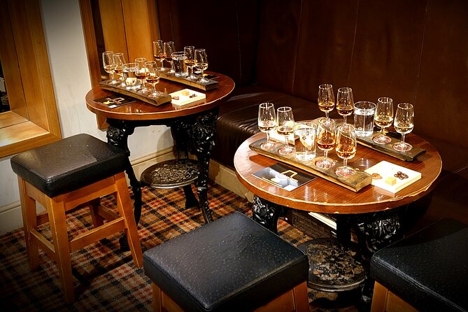 Afternoon Whisky Tasting in a Traditional Edinburgh Bar - What you’ll learn: history, production, flavor, and how it connects to your palate