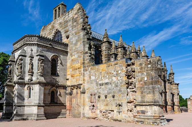 Alnwick Castle and Rosslyn Chapel Day Tour from Edinburgh - Leaderfoot Viaduct (Drygrange): a fast photo stop that actually delivers