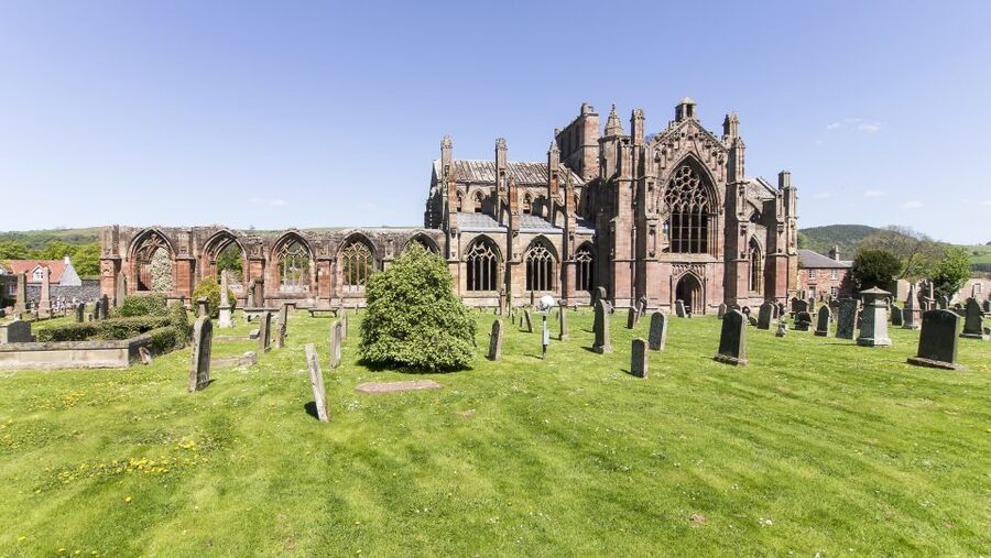 Alnwick Castle, Northumberland & Scottish Borders 1-Day Tour - Starting at Burns Monument: How the Morning Shape Matters