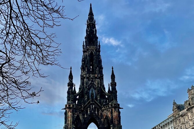 Best of Edinburgh Walking Tour-3 Hours, Small Group max 10 people - Meeting at High Street: Where the Walk Really Starts