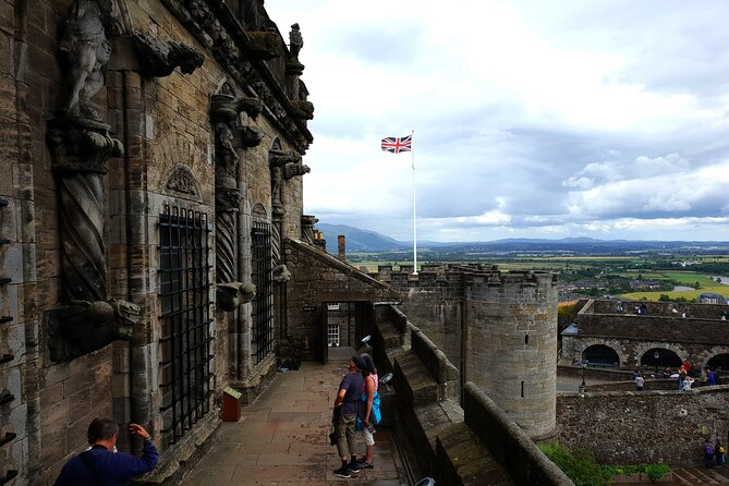 Blackness & Stirling Castle, Wallace Monument Private Tour - William Wallace Monument: climb, then connect the story