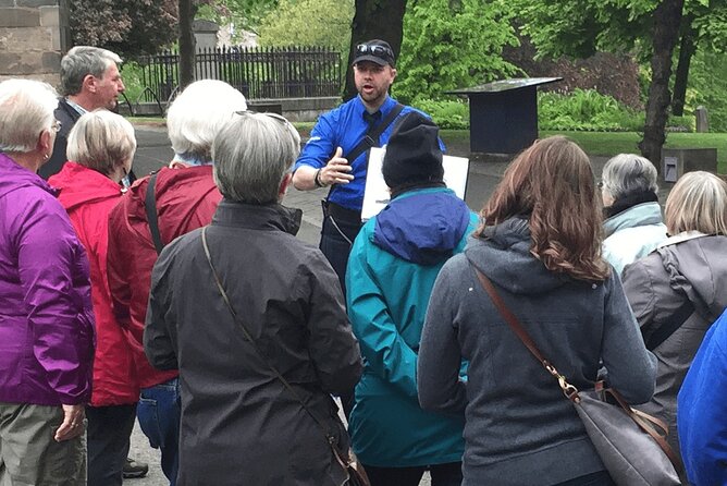 Bonnie Prince Charlie's Edinburgh - An Edinburgh Walking Tour - Logistics that actually matter: meeting point, finish, and walking pace