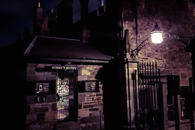 City of the Dead Haunted Graveyard Tour - A Haunted Walk from St Giles to Greyfriars Kirkyard Prison