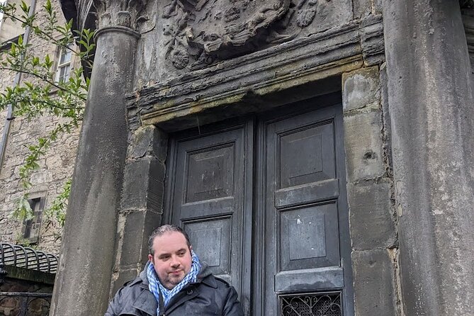 Dark History and Ghost Tour of Edinburgh - Start at St Giles’ Cathedral: Where the Route Gets Its Footing