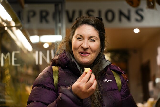 Eating Edinburgh: Old Town Food & Drinks Tour - Old Town Edinburgh by Foot, Food in Hand