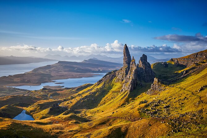 Edinburgh: 3-Day Wild Skye & Loch Ness Hunter Tour with Hostel - The Day 1 loop: Dunkeld, Clava Cairns, Culloden, then Loch Ness