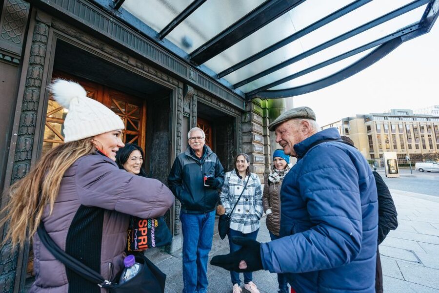 Edinburgh: 3-Hour Guided Walking Tour - St Giles Cathedral, City Chambers, and Mercat Cross: Reading Civic Power in Stone