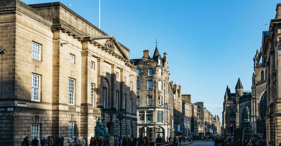 Edinburgh: 3-Hour Guided Walking Tour - Jolly Judge Break and Deacon Brodie’s Tavern Stop: A Short Pause That Keeps the Energy Up