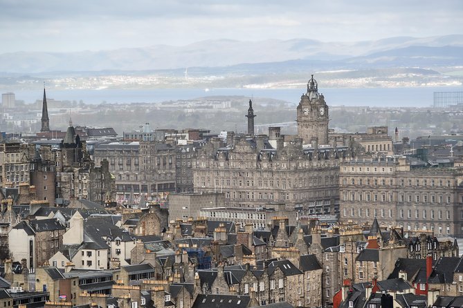 Edinburgh 3 Hour Walking Tour Italian Tour Guide - The Real Value: $20.70 for a Guided “Old Town Map in Motion”