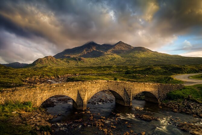 Edinburgh:5-Day Isle of Skye, Inverness & Loch Ness Tour w/Hostel - Day 4: Loch Ness shores, Beauly Priory, Culloden Battlefield, and Clava Cairns
