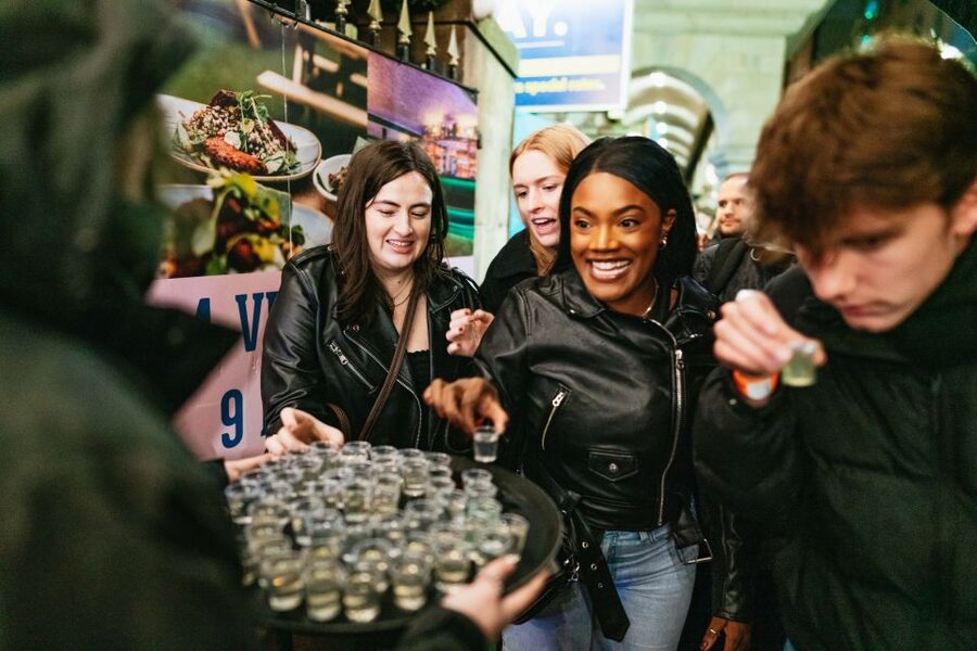Edinburgh: 7 Bar Pub Crawl with 7 Shots & Discounts - Should You Book This Edinburgh Pub Crawl?