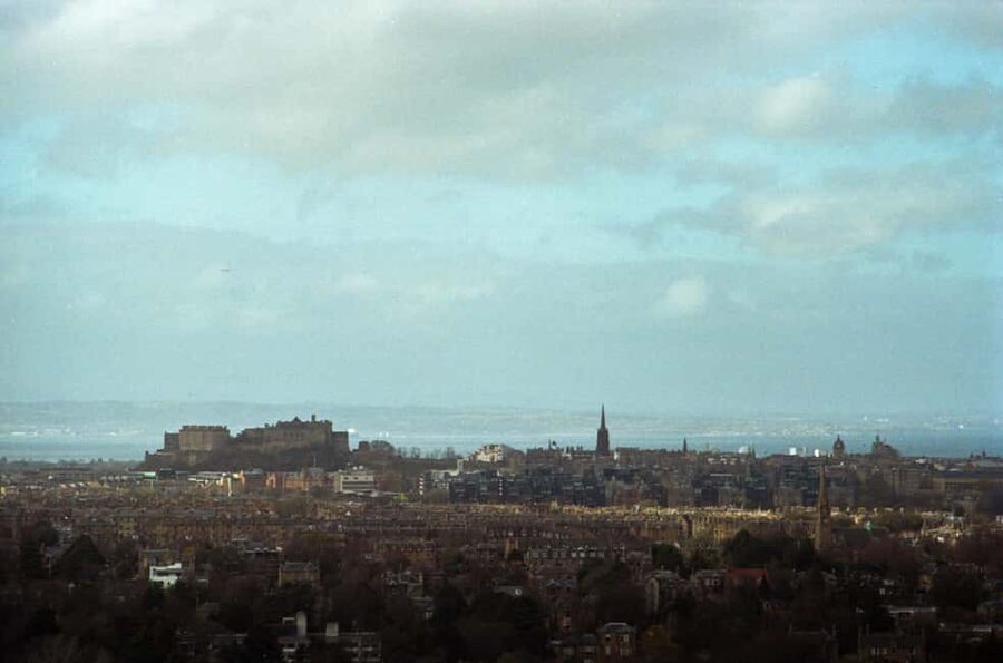 Edinburgh: Arthur's Seat Sunrise Hike with Mountain Guide - Summit time at Arthur’s Seat: what 251m feels like in real life