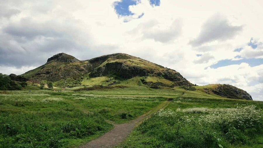 Edinburgh: Arthur's Seat Sunset Hike - Along the Old Town approach: scenic stops that feel earned