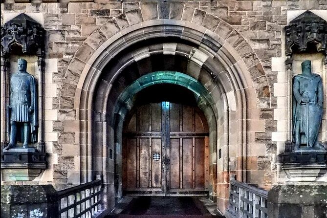 Edinburgh Castle Guided Tour - Tickets Included - Royal Mile Orientation: Getting Oriented Before You Climb