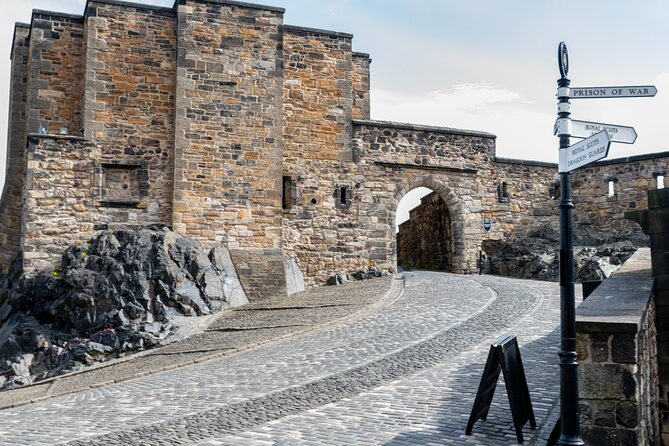 Edinburgh Castle: Guided Walking Tour with Entry Ticket - Photo time that actually fits the day