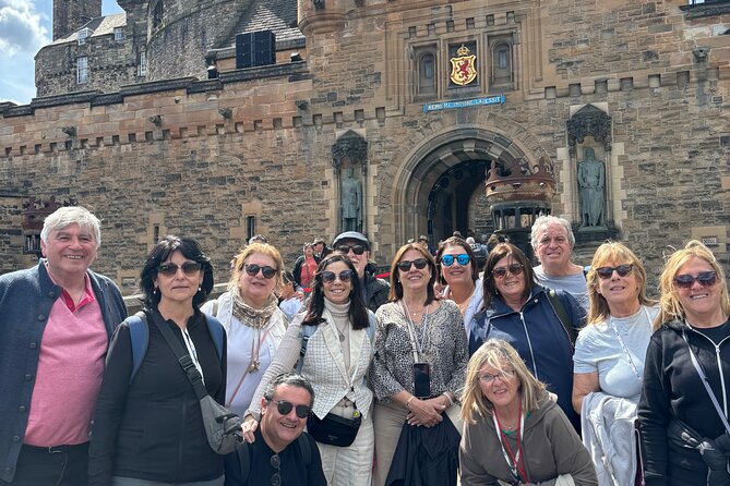 Edinburgh Castle & Royal Mile Walking Tour - Ticket Included - Key takeaways before you go