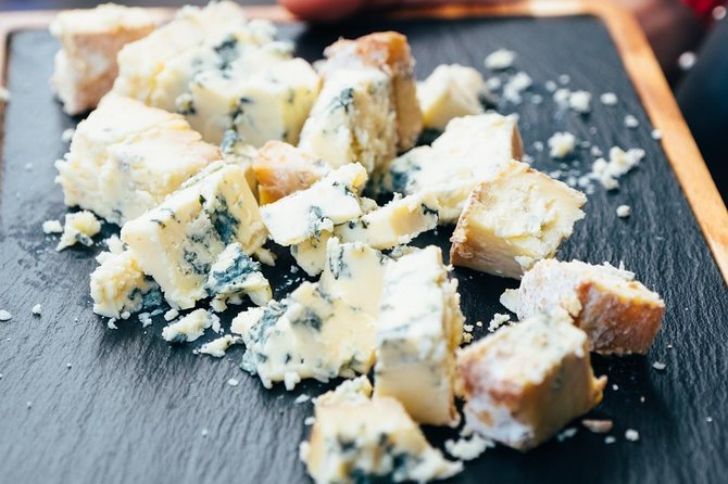 Edinburgh Cheese Crawl : Guided Food Tour - Price and value: is $48.52 fair for this kind of experience?