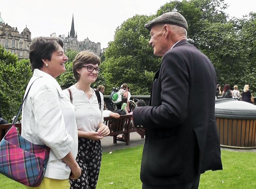 Edinburgh: City Highlights Private Guided Walking Tour - The Royal Mile route: St Giles and Edinburgh Castle from the outside
