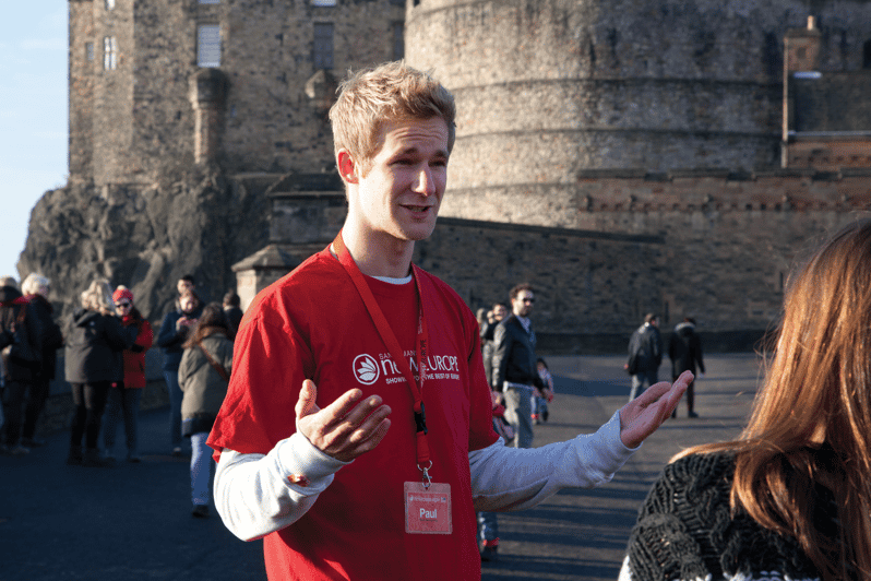 Edinburgh: City Highlights Walking Tour - Timing, Terrain, and What to Bring for a Comfortable 2.5 Hours