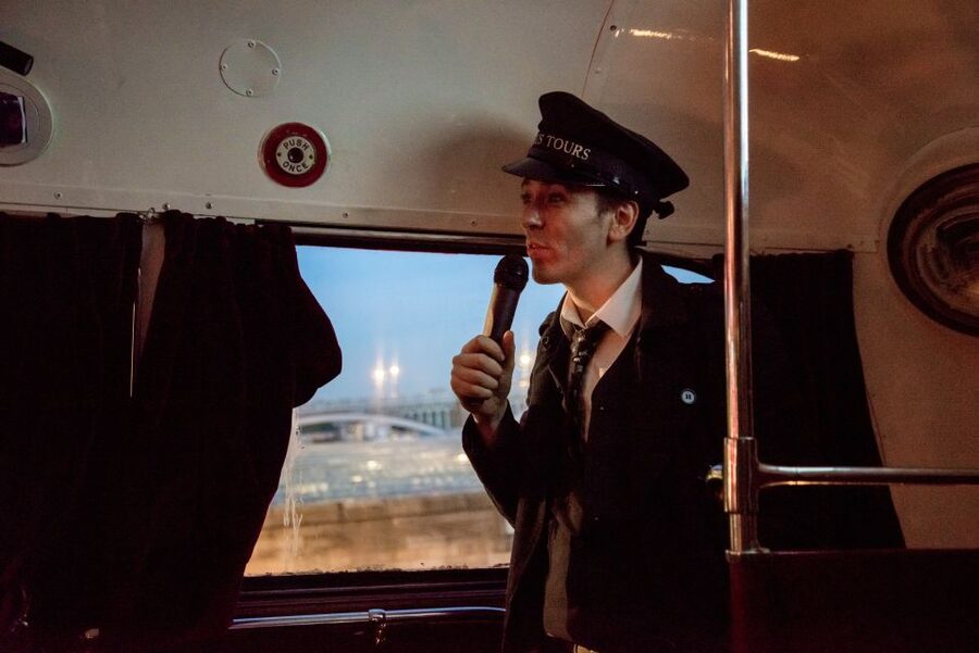 Edinburgh: Comedy Horror Ghost Bus Tour - How the Comedy-Horror Show Keeps the Stories Snappy
