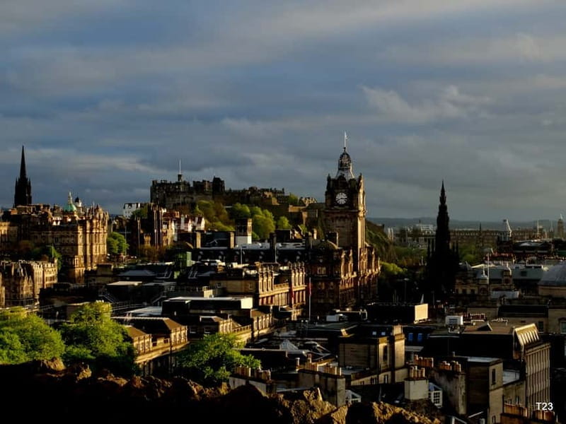 Edinburgh: Dark History Royal Mile Walking Tour - Key things to know before you go