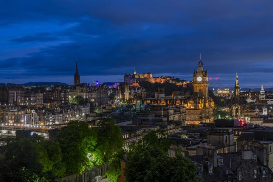 Edinburgh: Dark Secrets of the Old Town Ghost Walking Tour - Burke and Hare, the Westport Murderers: the corpse market for dissection