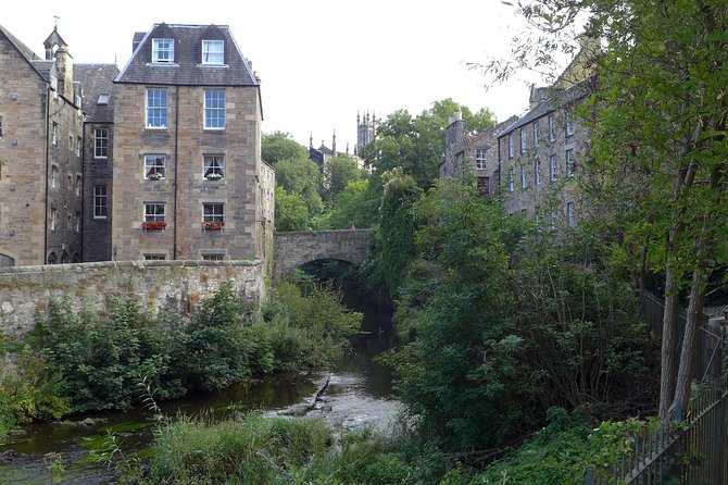 Edinburgh: Dean Village Circus Lane Walking Tour with a Local - Price check: $24.98 for a guided circuit that saves you planning stress