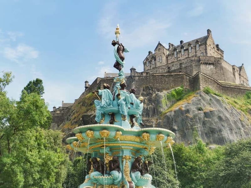 Edinburgh: Edinburgh Castle Guided History Tour with Tickets - The 80-minute guided loop, then your own pace