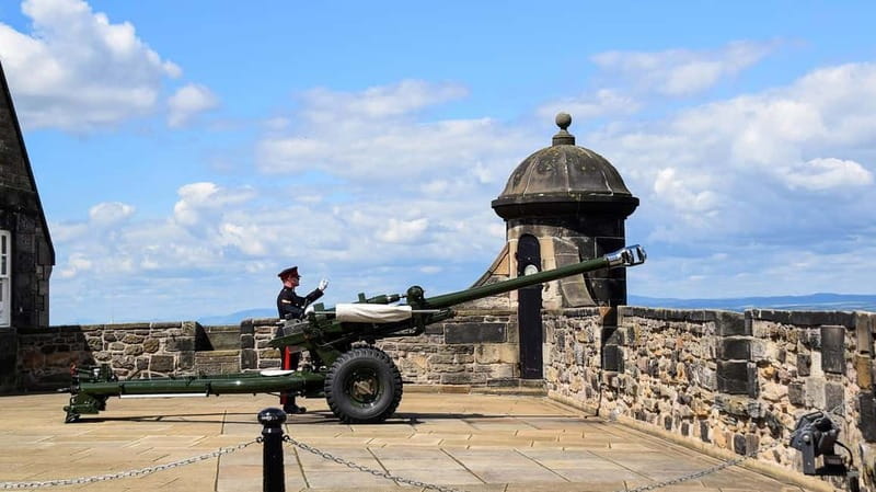 Edinburgh: Edinburgh Castle Guided History Tour with Tickets - Price, timing, and real value at about $49