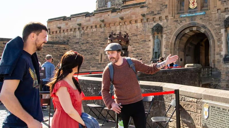 Edinburgh: Edinburgh Castle Guided History Tour with Tickets - Meeting on the Royal Mile: Adam Smith to Castle Rock in one stretch