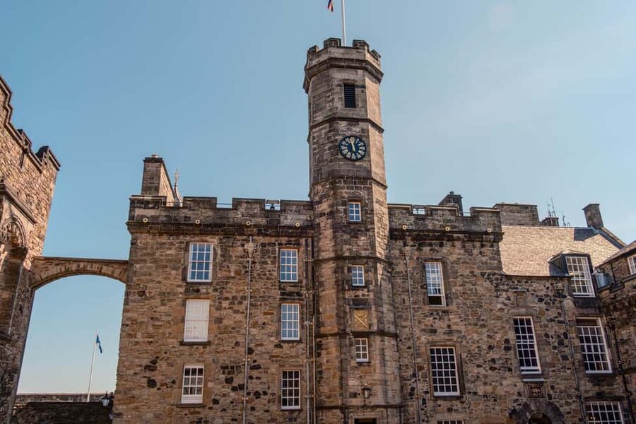 Edinburgh: Edinburgh Castle Tickets & Tour with Kilted Guide - Who this tour is best for (and who should skip it)