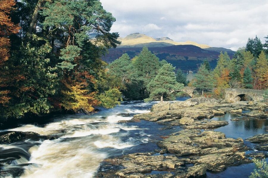 Edinburgh: Eilean Donan, Loch Ness & Glenfinnan 2-Day Tour - Should You Book This 2-Day Highlands Tour From Edinburgh?