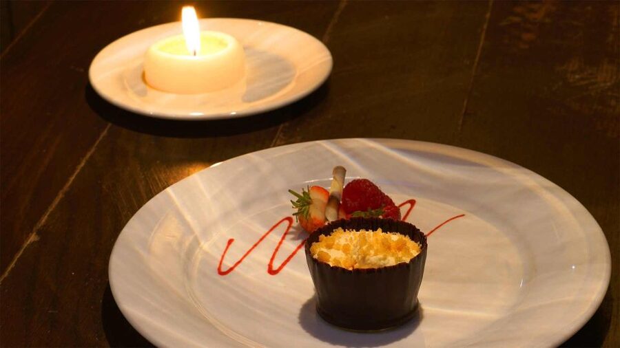 Edinburgh: Food & Drink Tasting Tour - Meeting Point in Edinburgh’s Old Town: Where You Start Matters