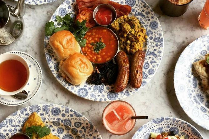 Edinburgh Food Tour with a Local Foodie Custom & Private - The Old Town Walk: Food Culture, Ingredients, and Pub Talk
