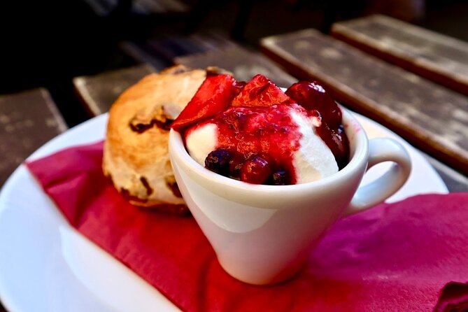 Edinburgh Food Tour with Scotch, Haggis, a Secret Dish & More - The Royal Mile: A Guided Walk Down Edinburgh’s Most Iconic Food Street