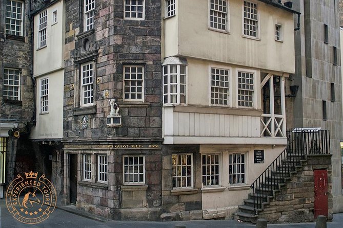 Edinburgh Full-Day Guided Private Tour in a Premium Minivan - South Queensferry: a short ride out for big Forth views