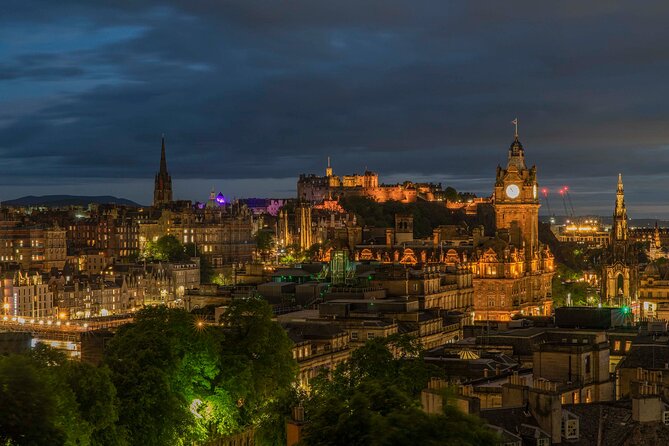 Edinburgh Ghost Tour: Mysteries, Legends and Murders - Old Calton Cemetery: Atmosphere, Footing, and the Flashlight Question