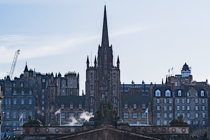 Edinburgh Ghost Tour: Mysteries, Legends and Murders - Canongate Kirkyard: Where Legends Feel Local