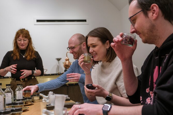 Edinburgh Gin Distillery Making Experience - How the 3.5-hour Edinburgh Gin Lab experience flows