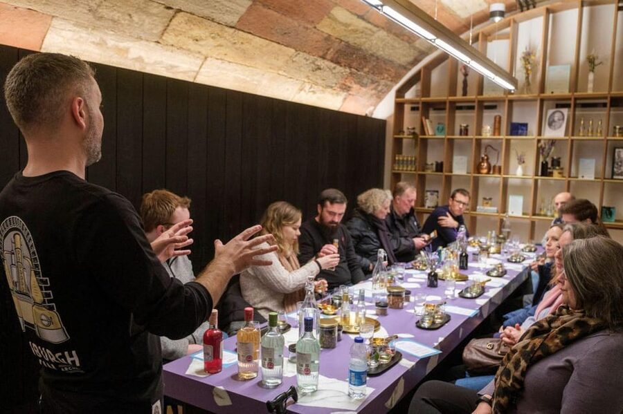 Edinburgh: Gin Distillery Tour and Tasting - Who should book this tour, and who might not?